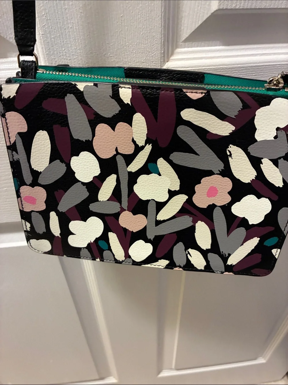 kate spade Eva Fete floral Black Multicolor Abstract Crossbody Bag w/adj strap